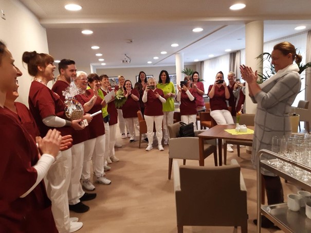 Neueröffnung Seniorenresidenz Cottbus: Erste Bewohnerinnen herzlich empfangen