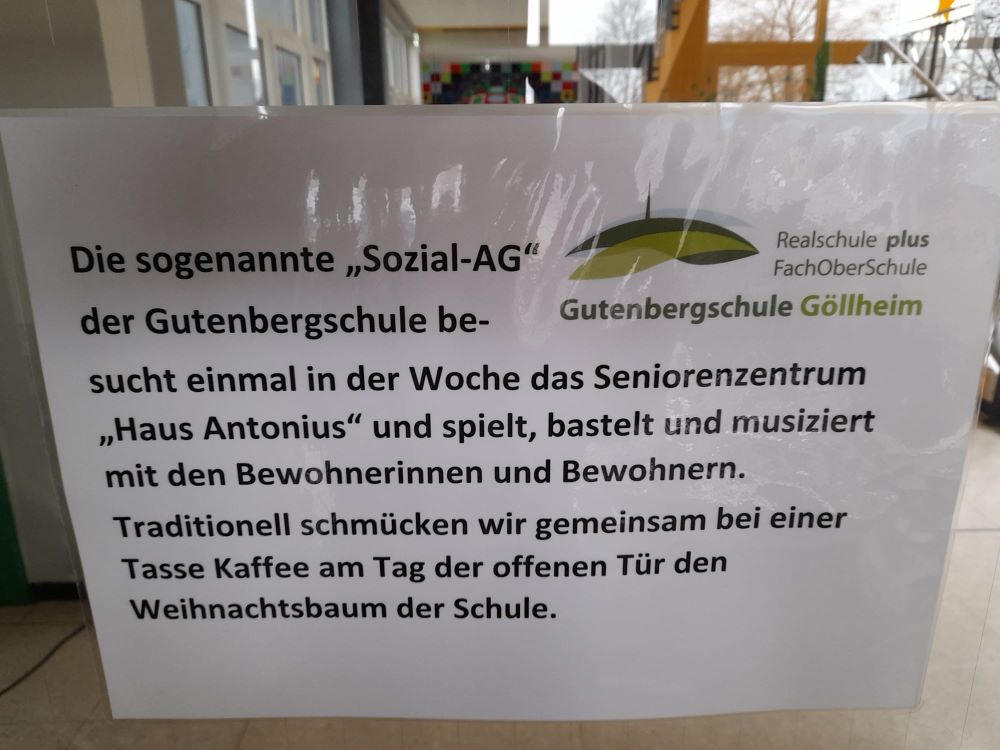 Weihnachtsbaum-Projekt Jung und Alt Gutenberg-Realschule