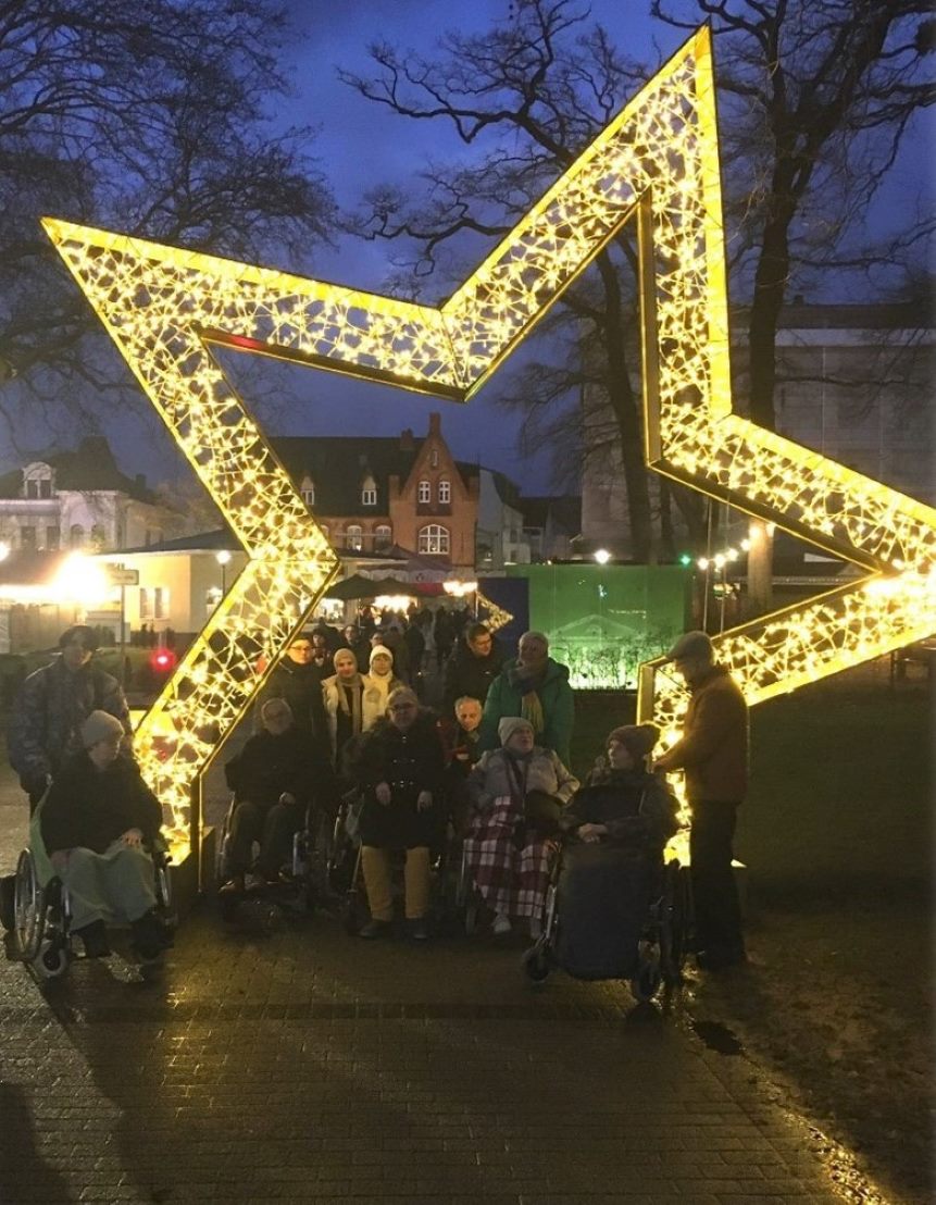 Weihnachtsmarktbesuch Seniorenresidenz Weserstrasse Gemeinschaft