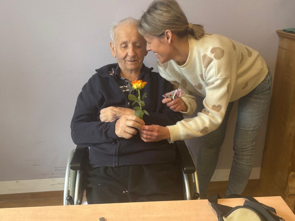 Valentinstag 2025 in der Seniorenresidenz Arnum
