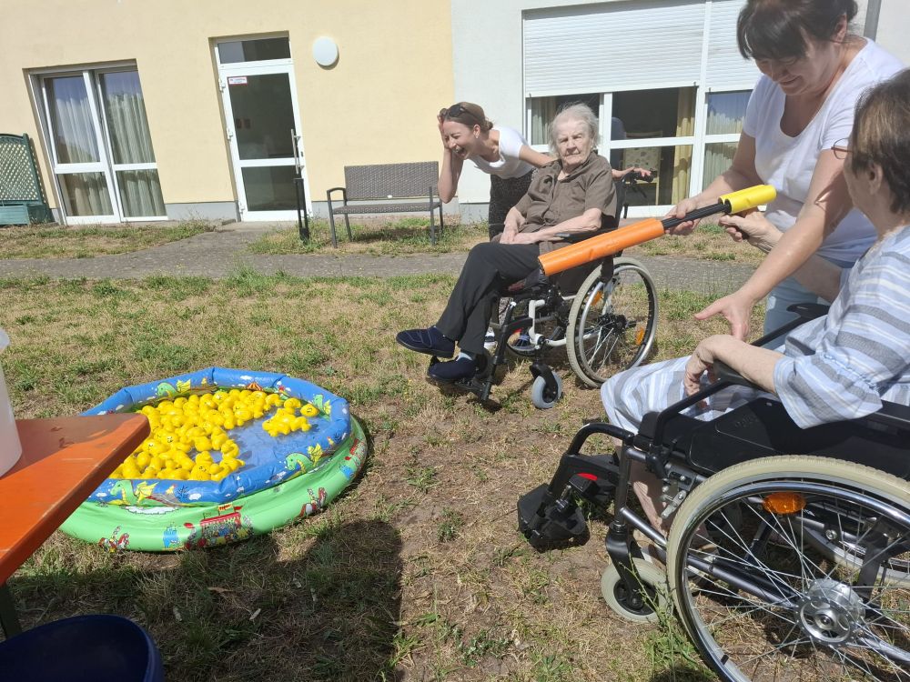 Sommerfest im Haus Dominic begeistert mit Musik, Spiel und Genus